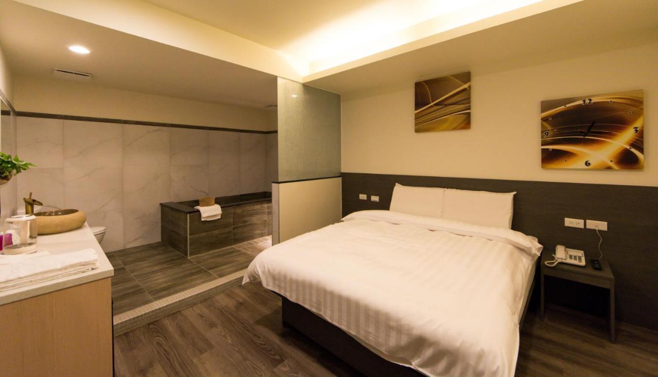 Yy Elleys Home Ťiao-si Exteriér fotografie